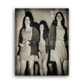 Printable Manson Family girls - historical crime photo poster - vintage print poster