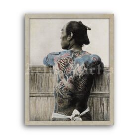 Printable Tattooed Japanese man vintage photo – Yakuza irezumi art - vintage print poster